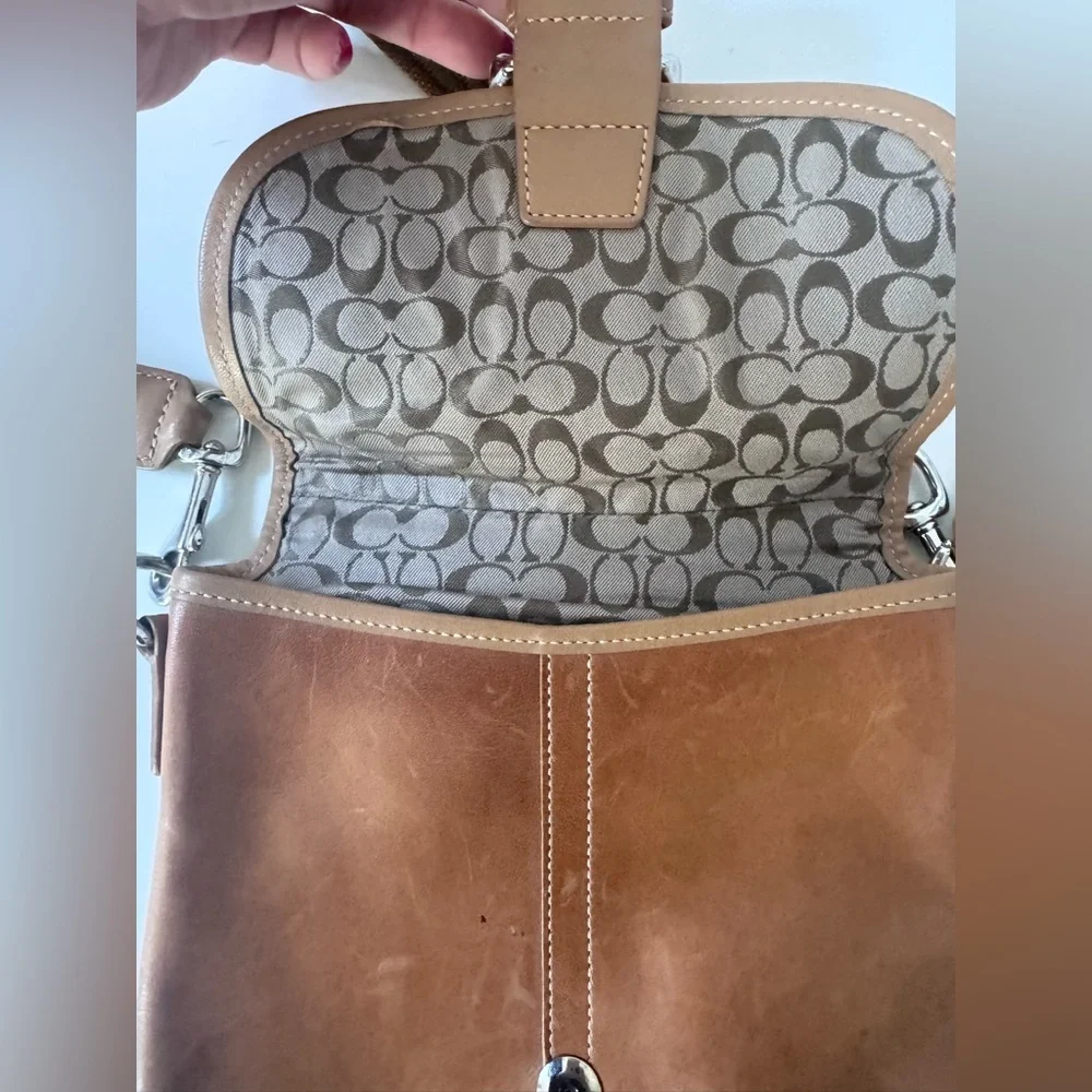 Coach Vintage Soho/Hobo Crossbody Bucket Bag. #G3S-9481